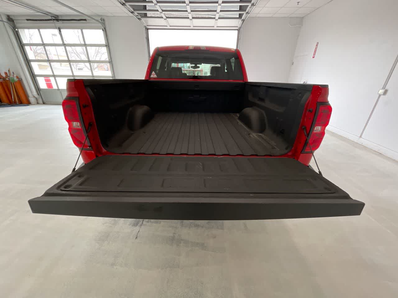 used 2018 Chevrolet Silverado 1500 car, priced at $31,911