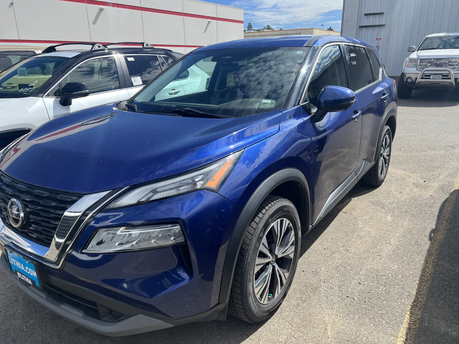 used 2021 Nissan Rogue car, priced at $21,248