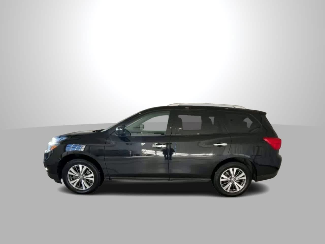 used 2020 Nissan Pathfinder car, priced at $19,724