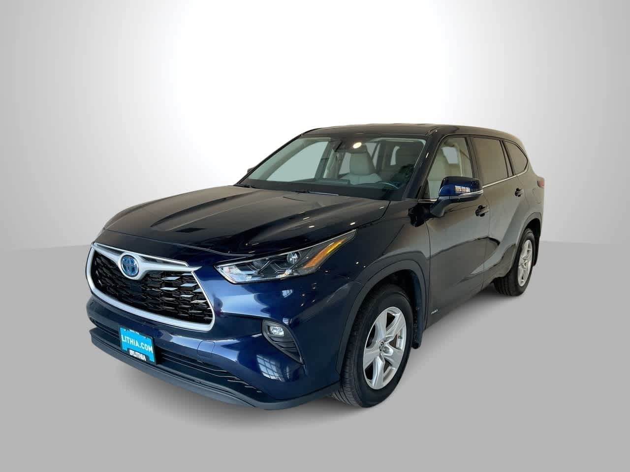 used 2023 Toyota Highlander car, priced at $37,923