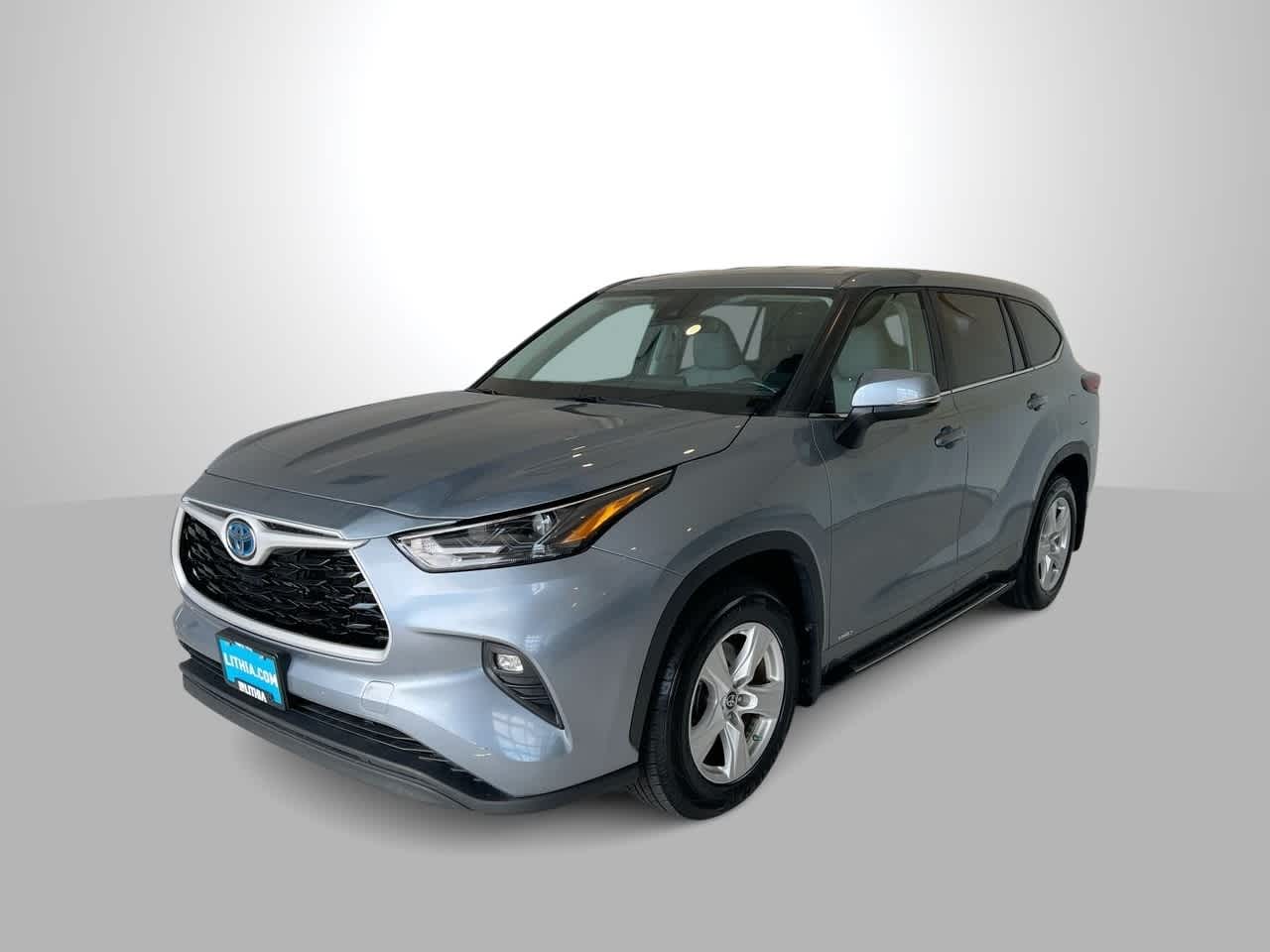 used 2023 Toyota Highlander car, priced at $39,374