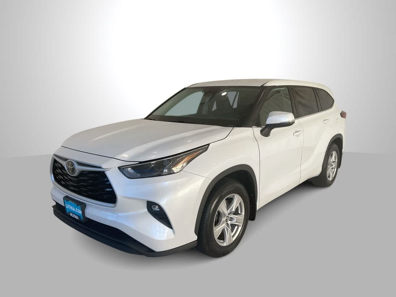 used 2022 Toyota Highlander car, priced at $32,449