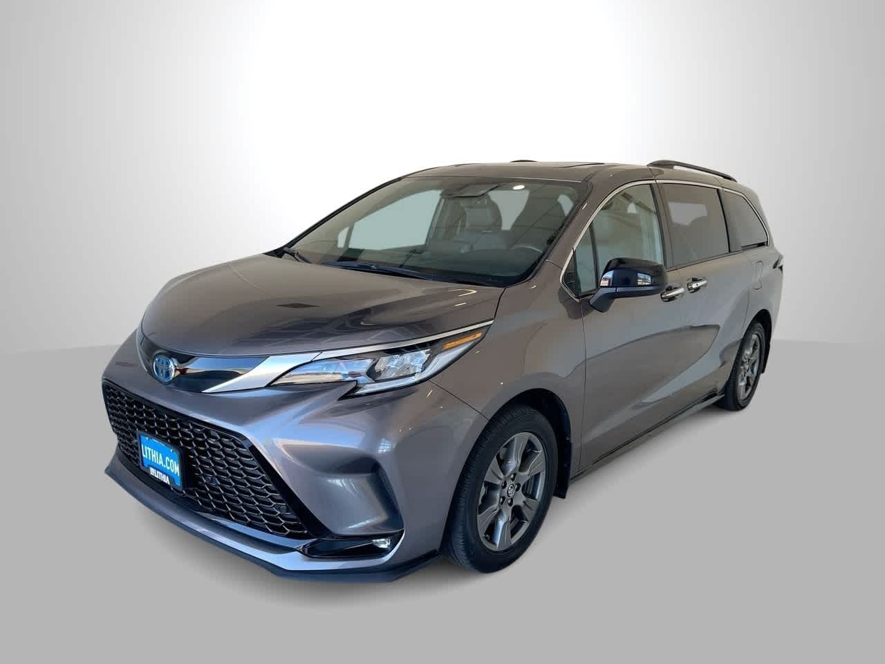 used 2022 Toyota Sienna car, priced at $46,658