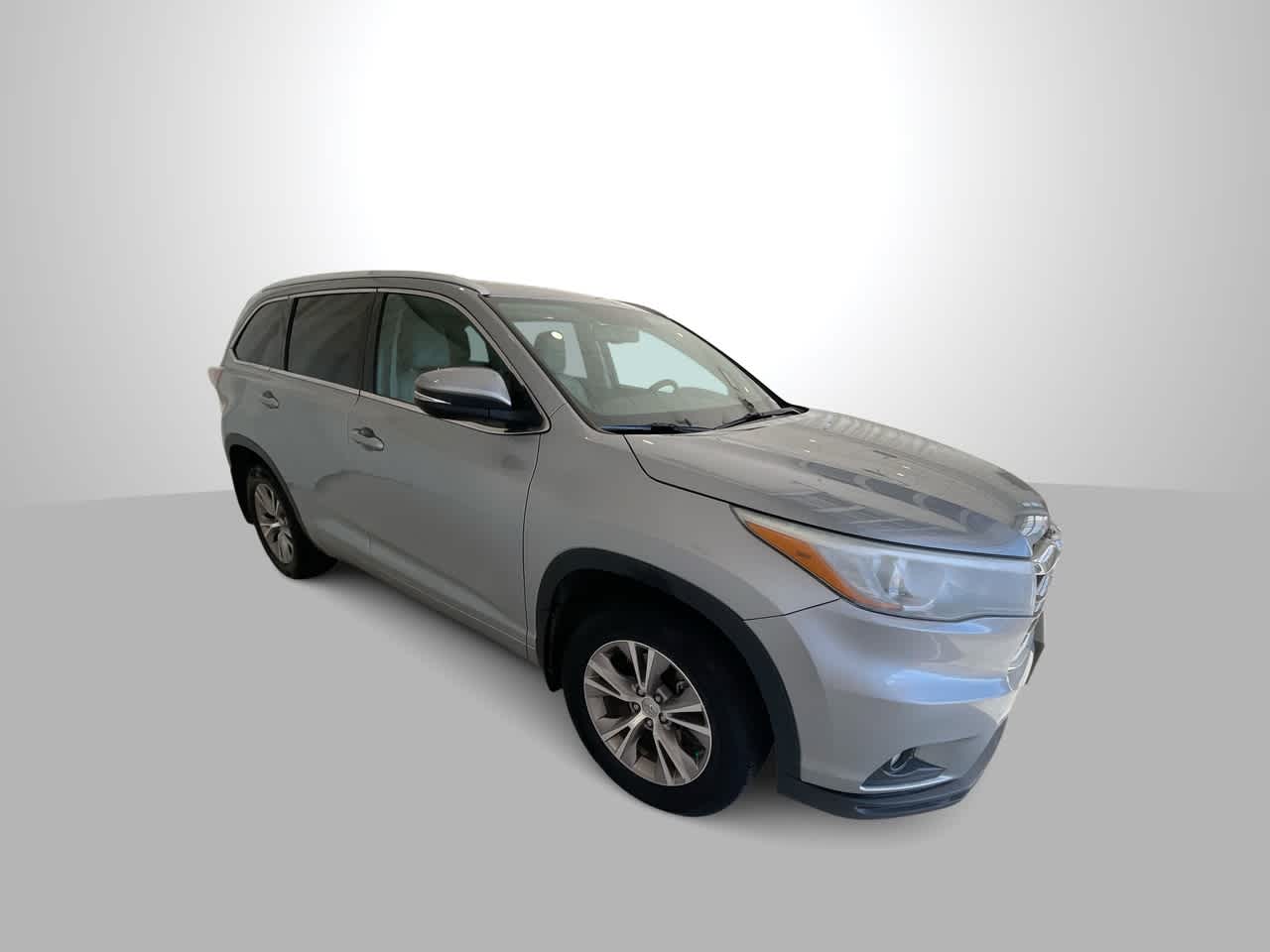 used 2015 Toyota Highlander car, priced at $17,718