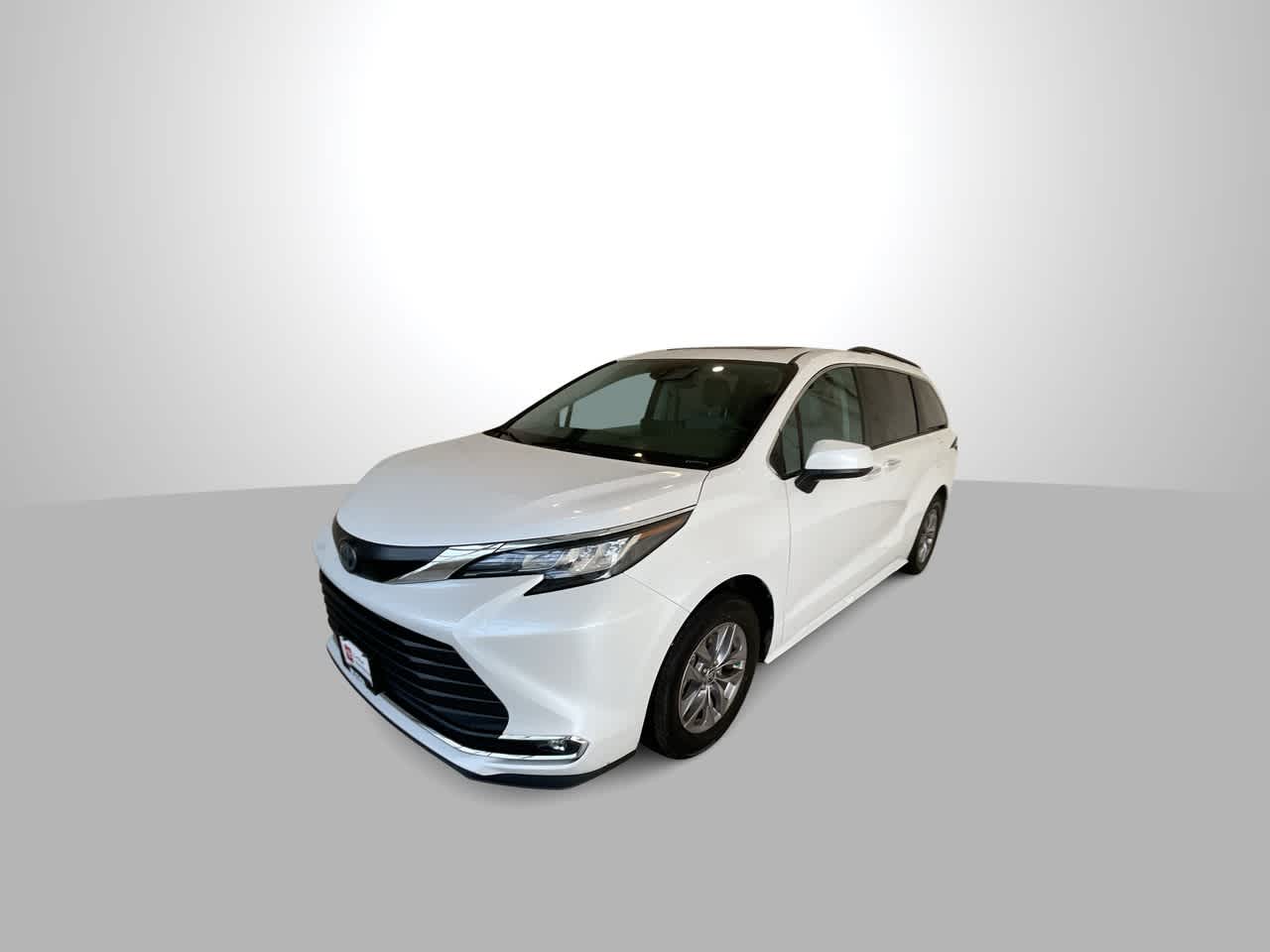 used 2023 Toyota Sienna car, priced at $42,044