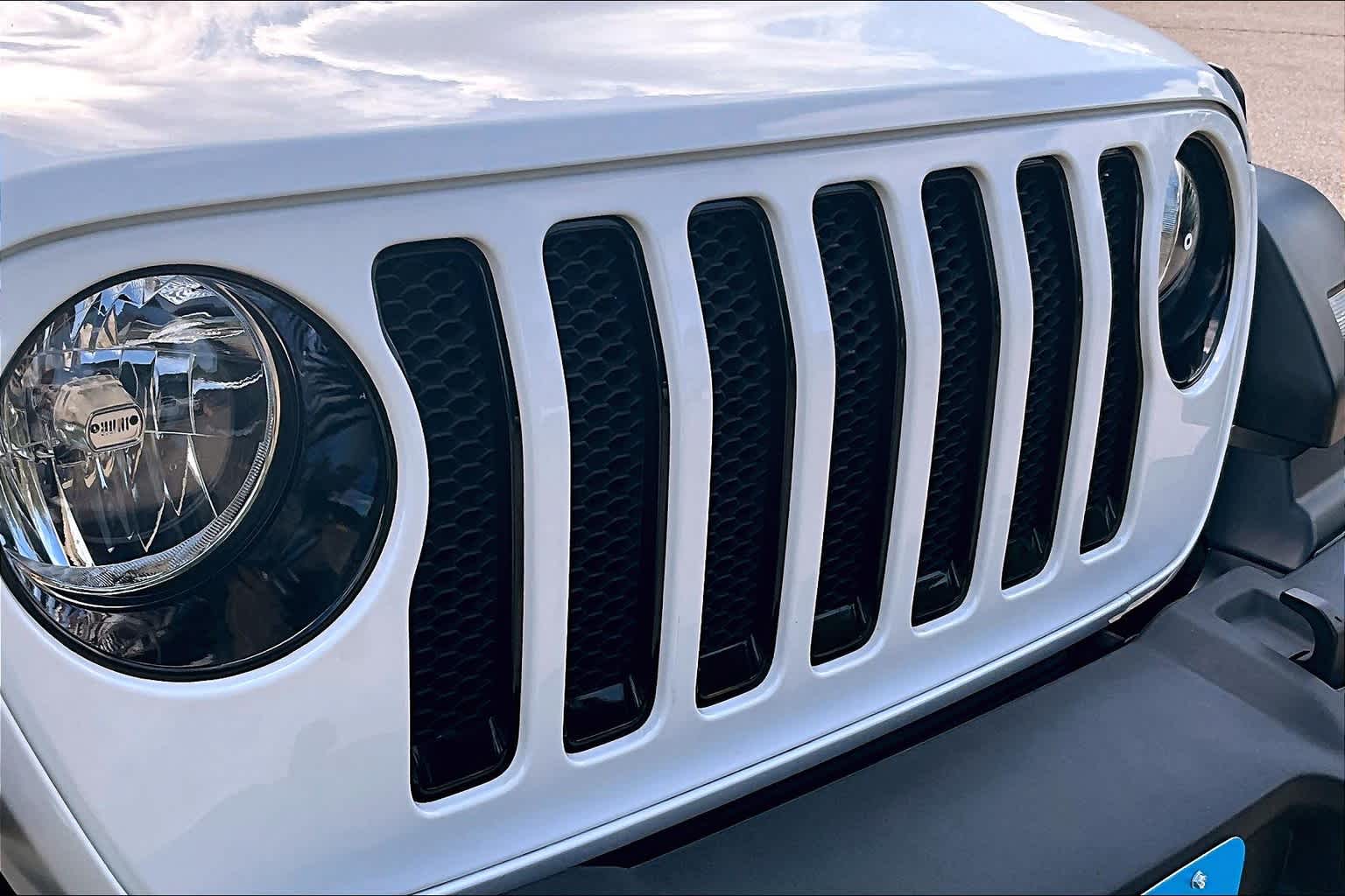 used 2021 Jeep Wrangler car, priced at $34,277