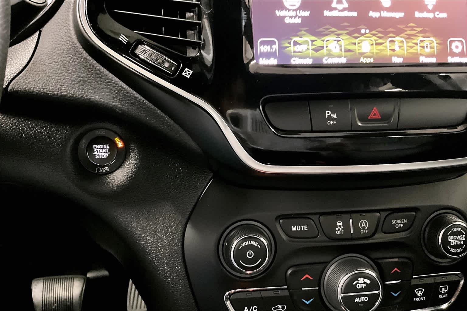 used 2020 Jeep Cherokee car, priced at $20,888