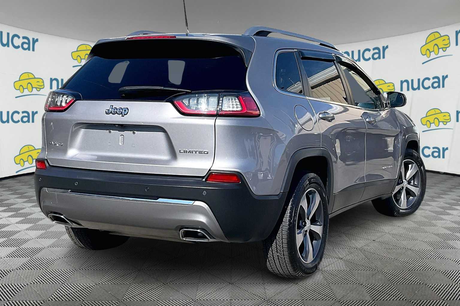 used 2019 Jeep Cherokee car, priced at $17,595