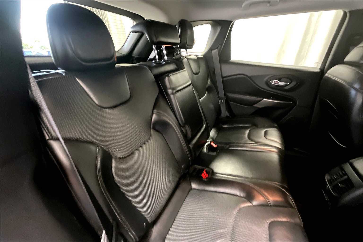 used 2019 Jeep Cherokee car, priced at $17,595