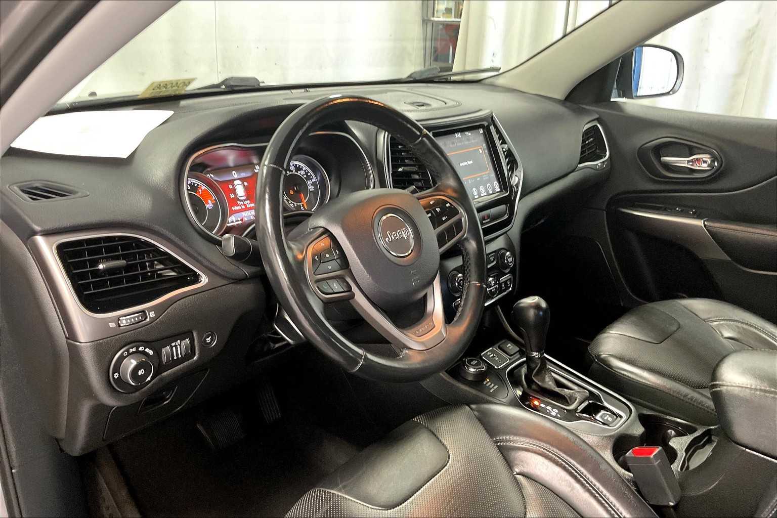 used 2019 Jeep Cherokee car, priced at $17,595