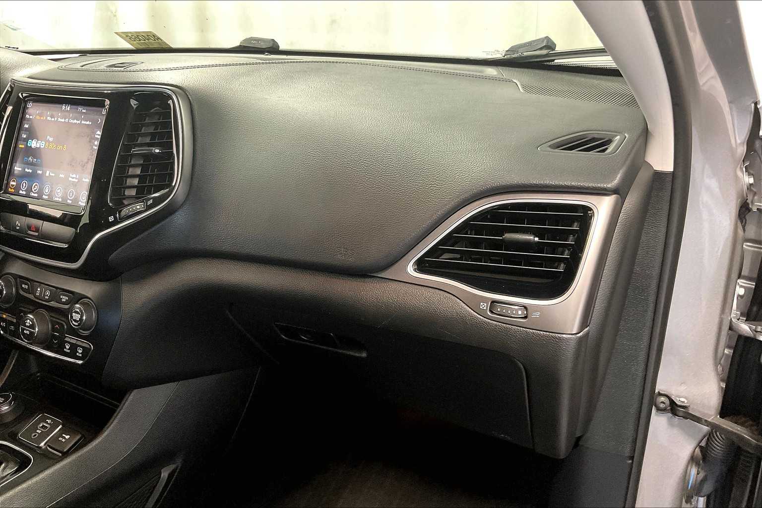 used 2019 Jeep Cherokee car, priced at $17,595