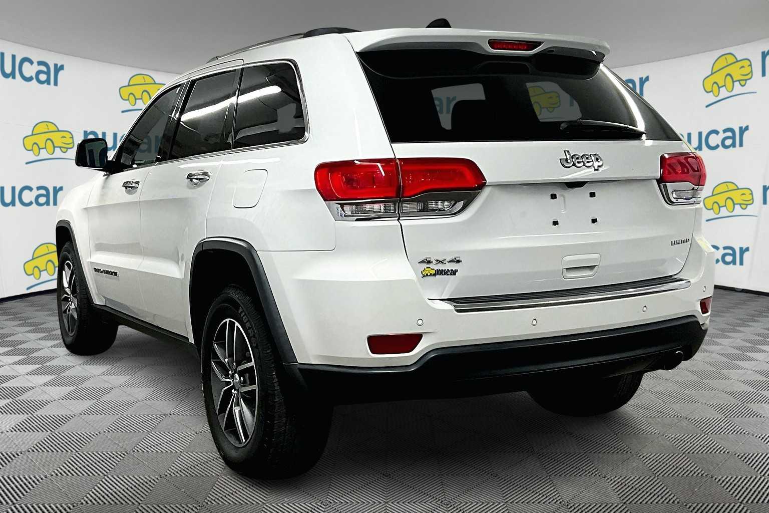 used 2018 Jeep Grand Cherokee car, priced at $15,998