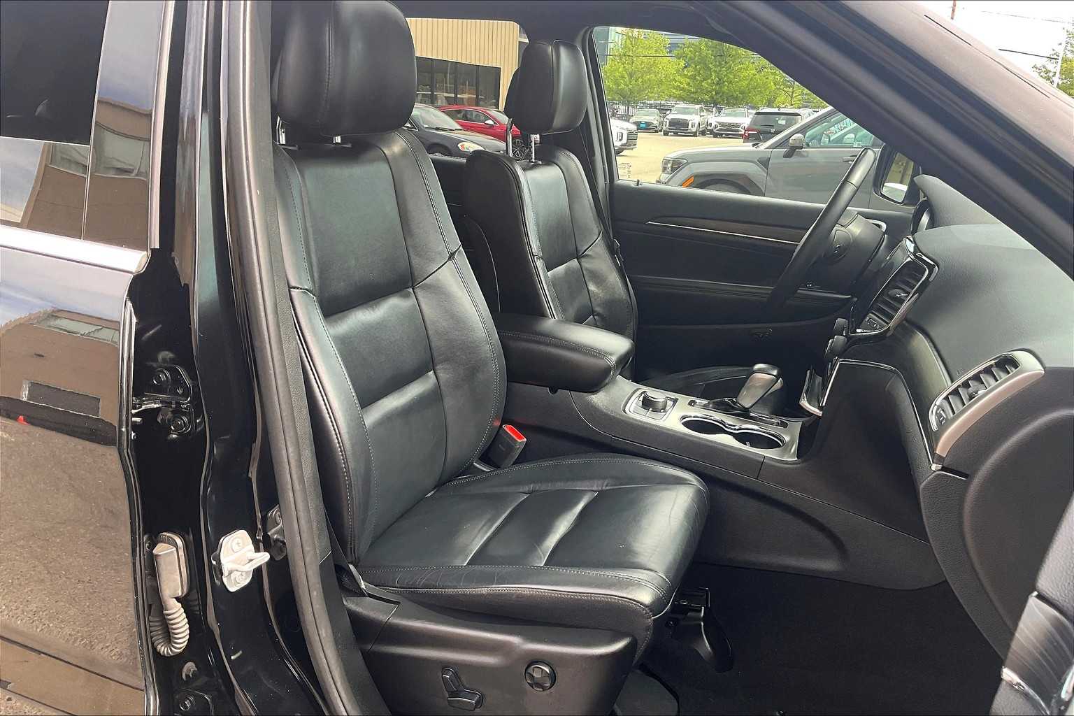 used 2019 Jeep Grand Cherokee car, priced at $23,488