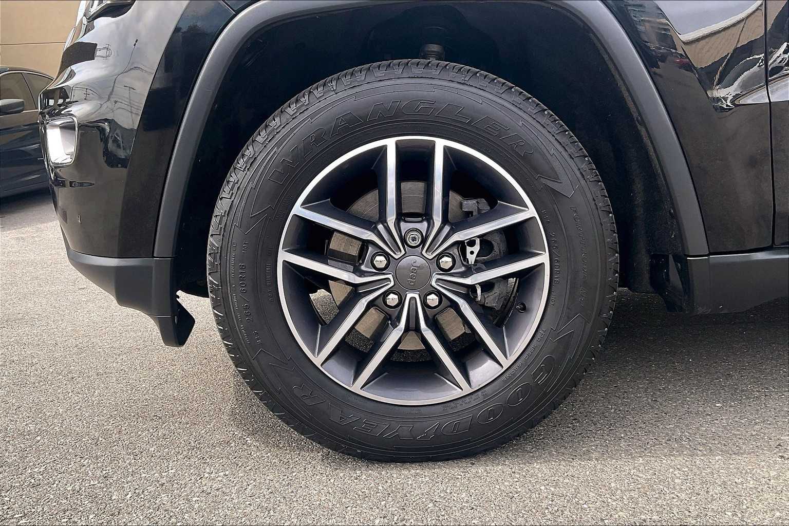 used 2019 Jeep Grand Cherokee car, priced at $23,488