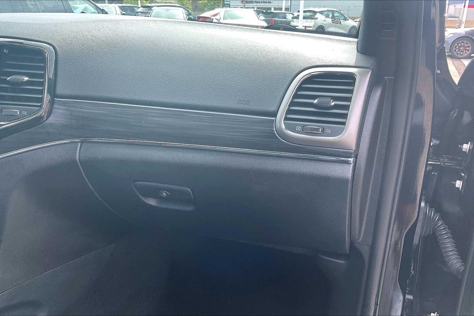 used 2019 Jeep Grand Cherokee car, priced at $23,488
