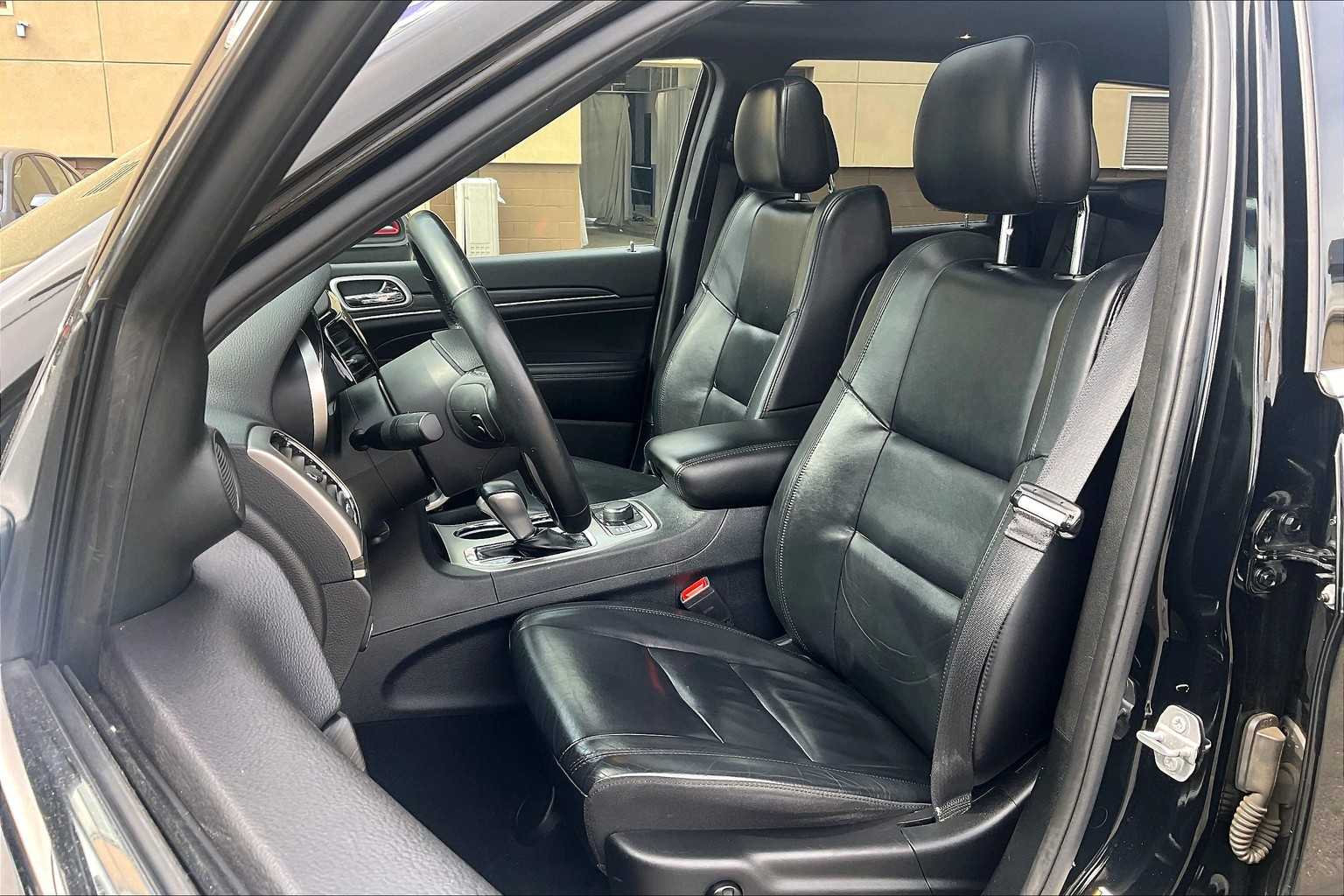 used 2019 Jeep Grand Cherokee car, priced at $23,488