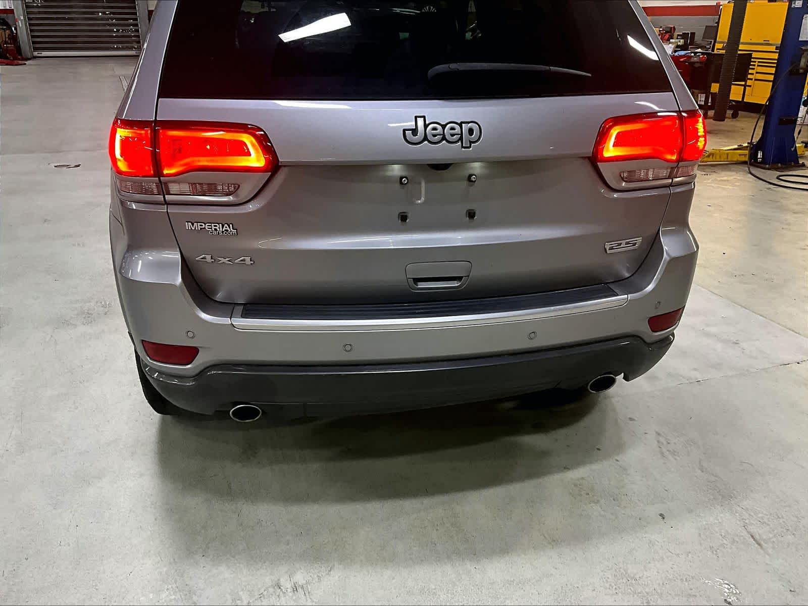 used 2018 Jeep Grand Cherokee car, priced at $16,871