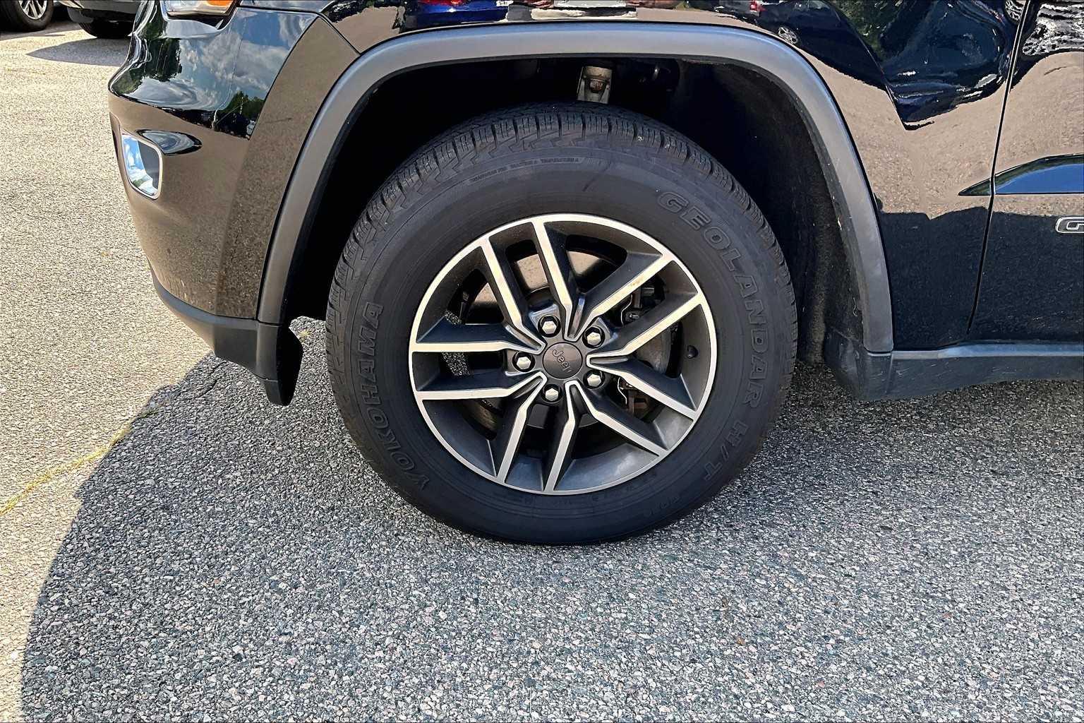used 2019 Jeep Grand Cherokee car, priced at $18,263