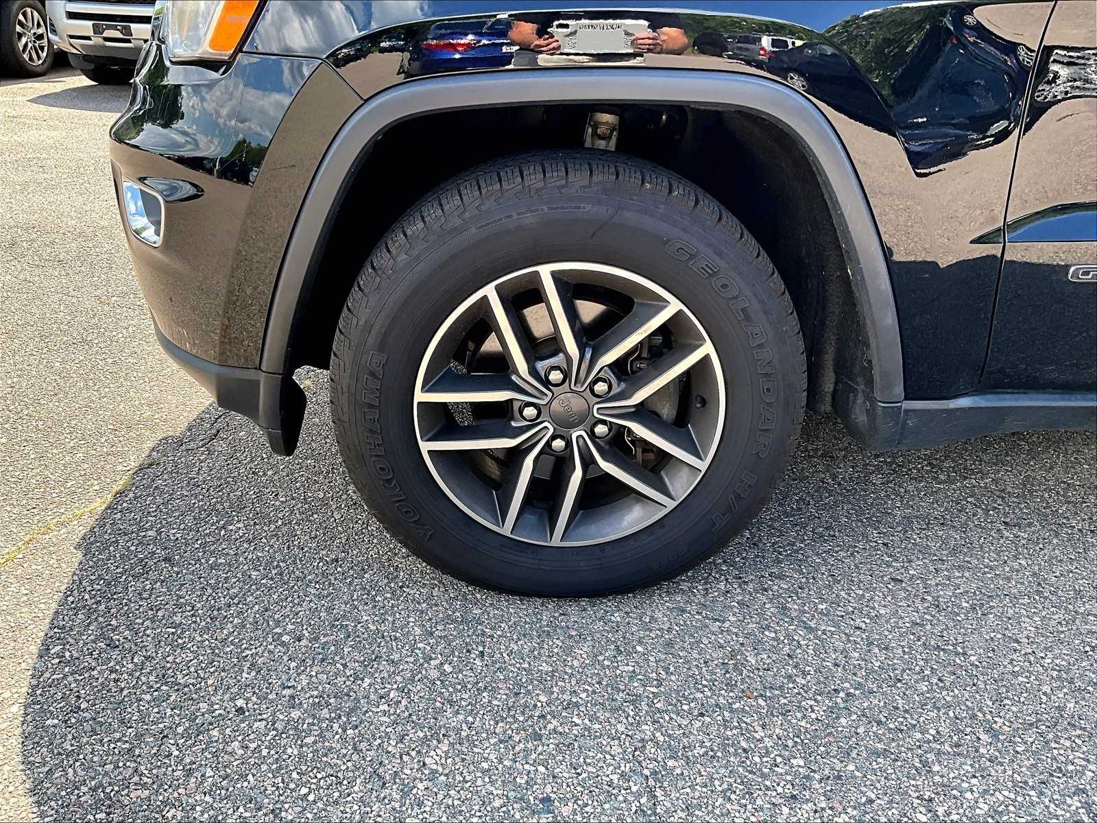 used 2019 Jeep Grand Cherokee car, priced at $18,263