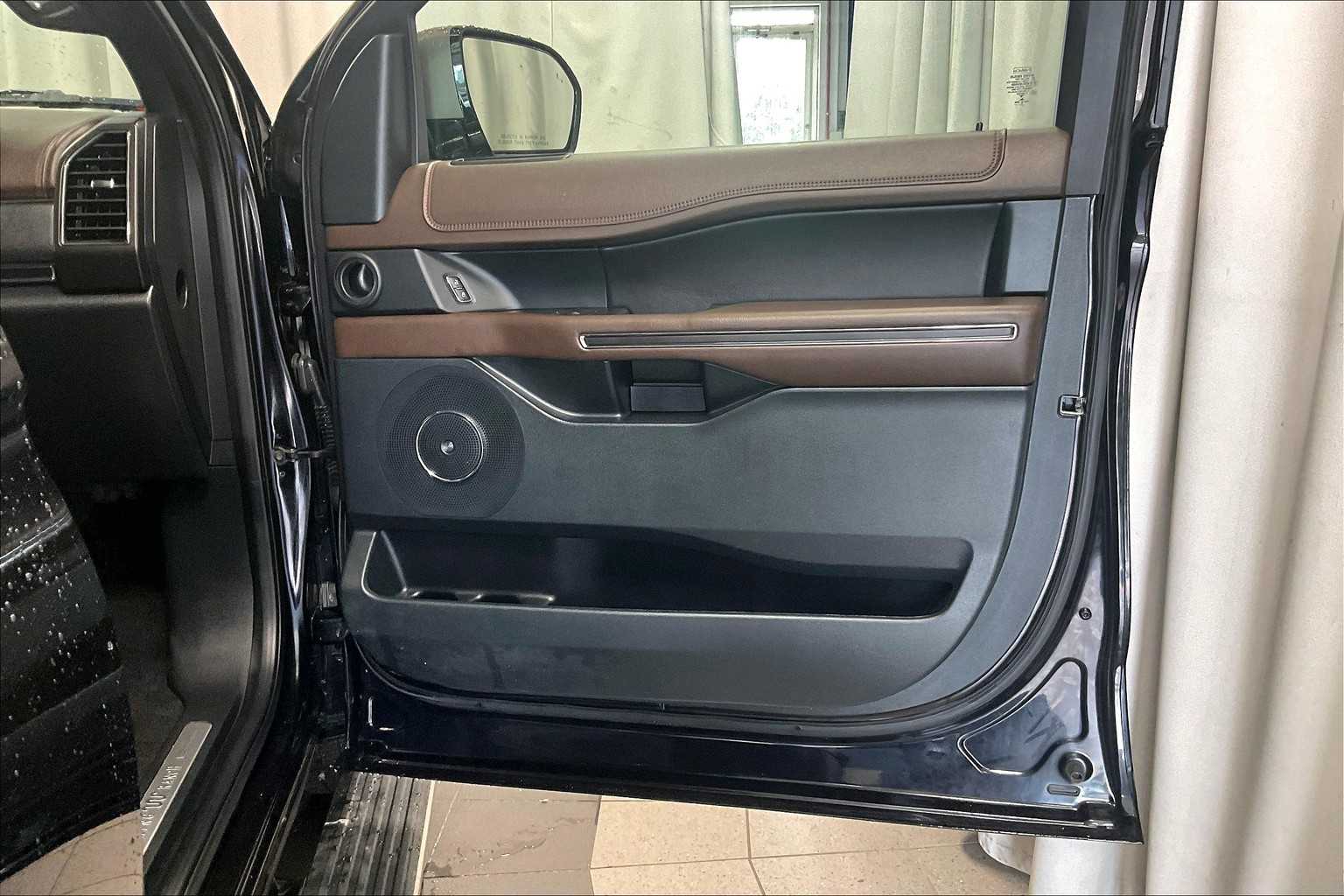 used 2021 Ford Expedition Max car, priced at $39,328