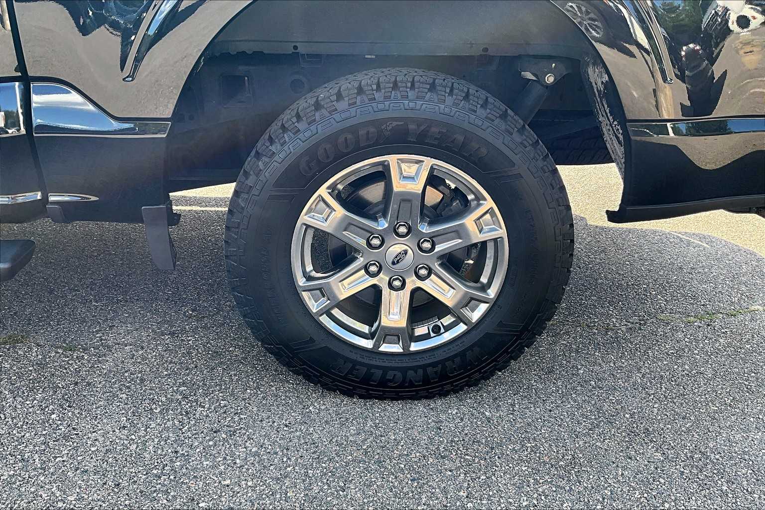 used 2021 Ford F-150 car, priced at $34,975