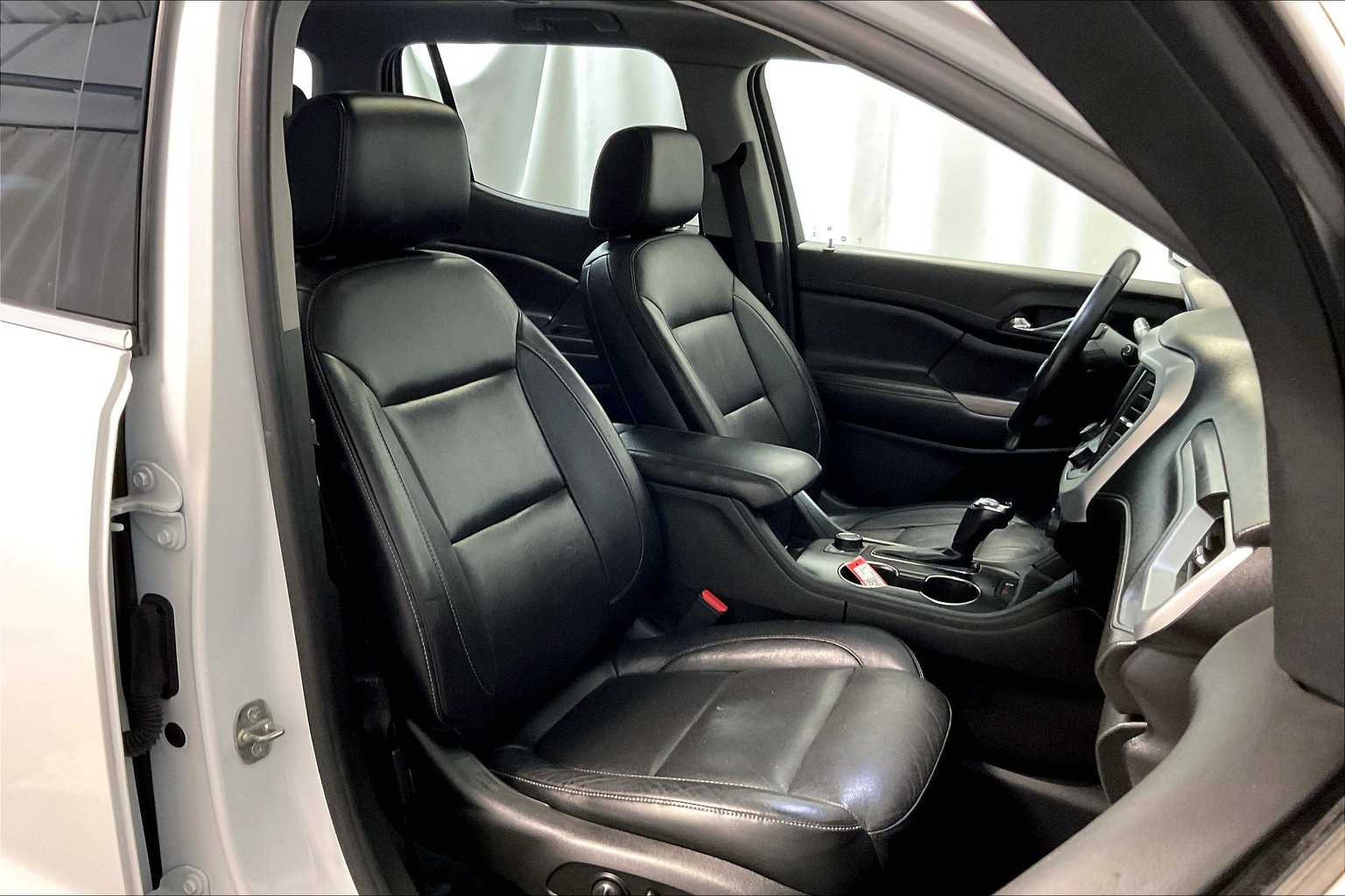 used 2019 GMC Acadia car, priced at $19,977