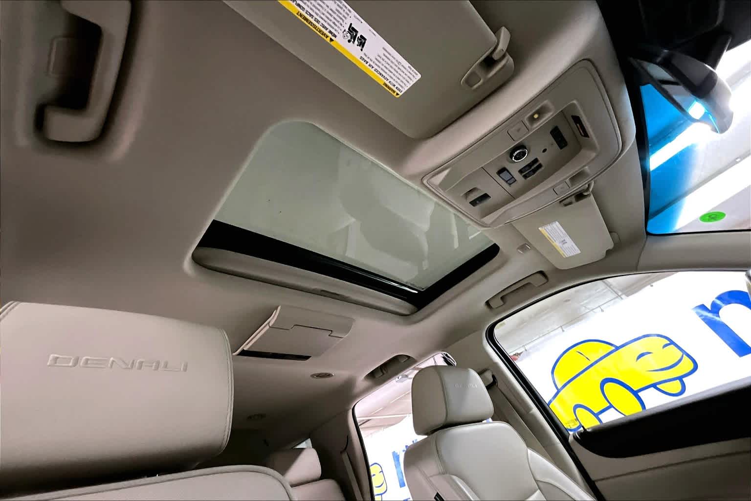 used 2019 GMC Yukon car, priced at $30,689