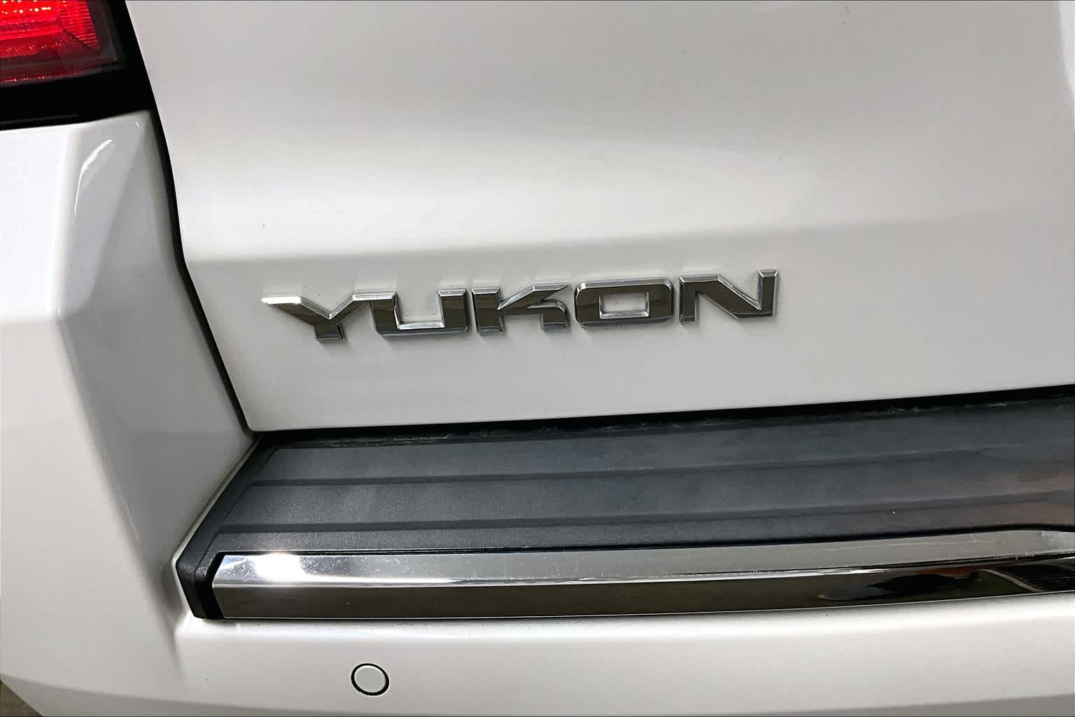 used 2019 GMC Yukon car, priced at $30,689