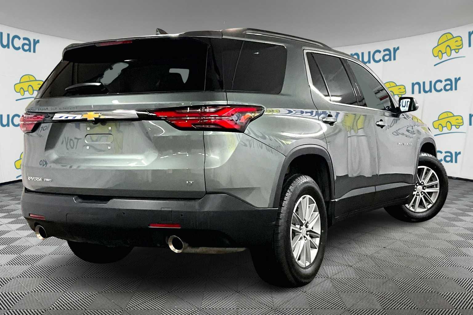used 2022 Chevrolet Traverse car, priced at $27,688
