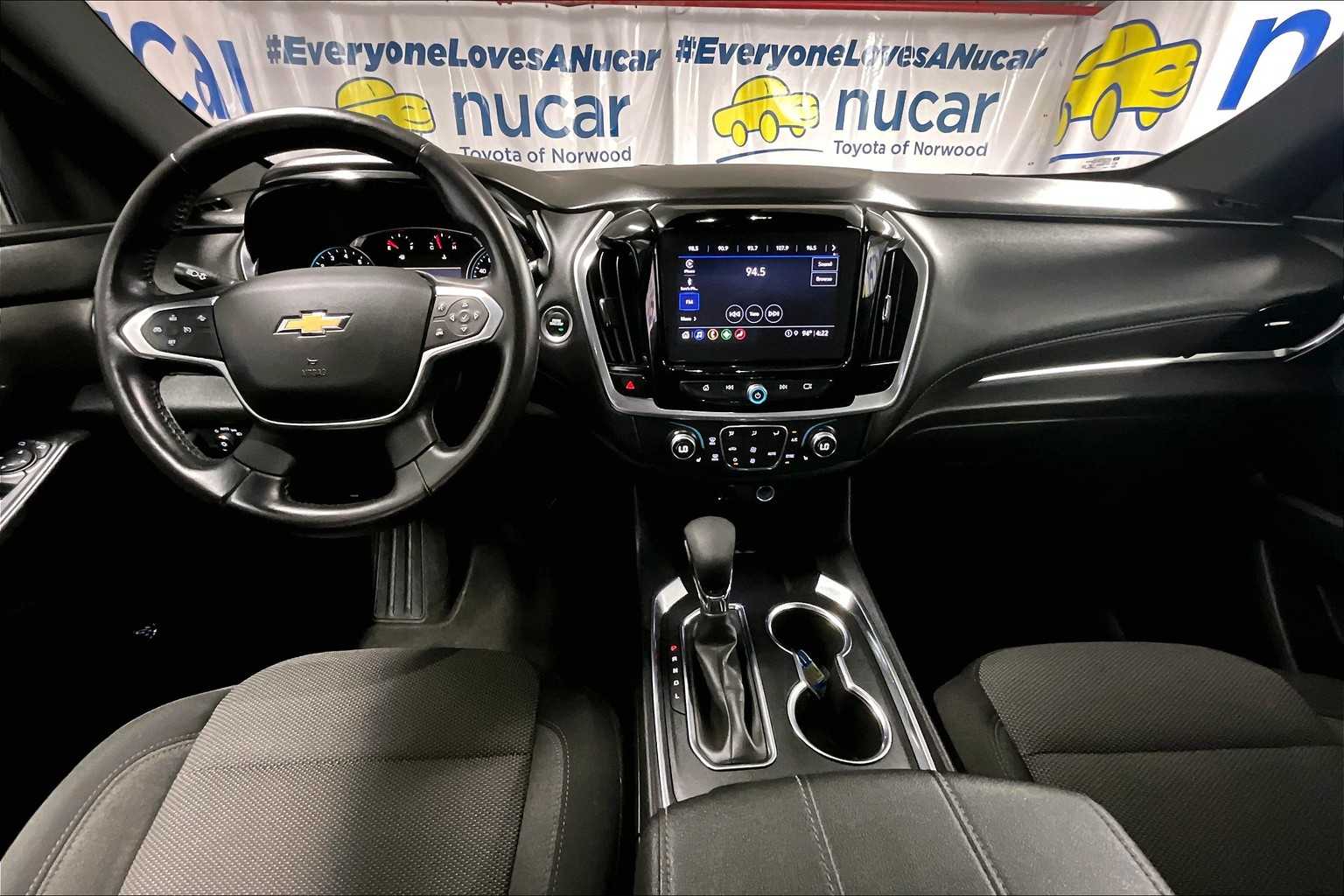 used 2022 Chevrolet Traverse car, priced at $27,688