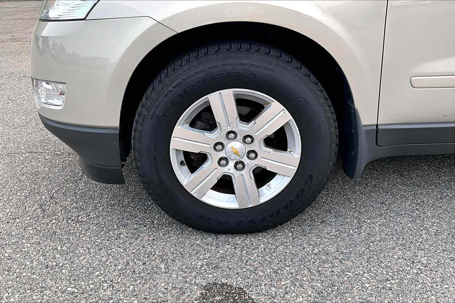 used 2011 Chevrolet Traverse car, priced at $9,977