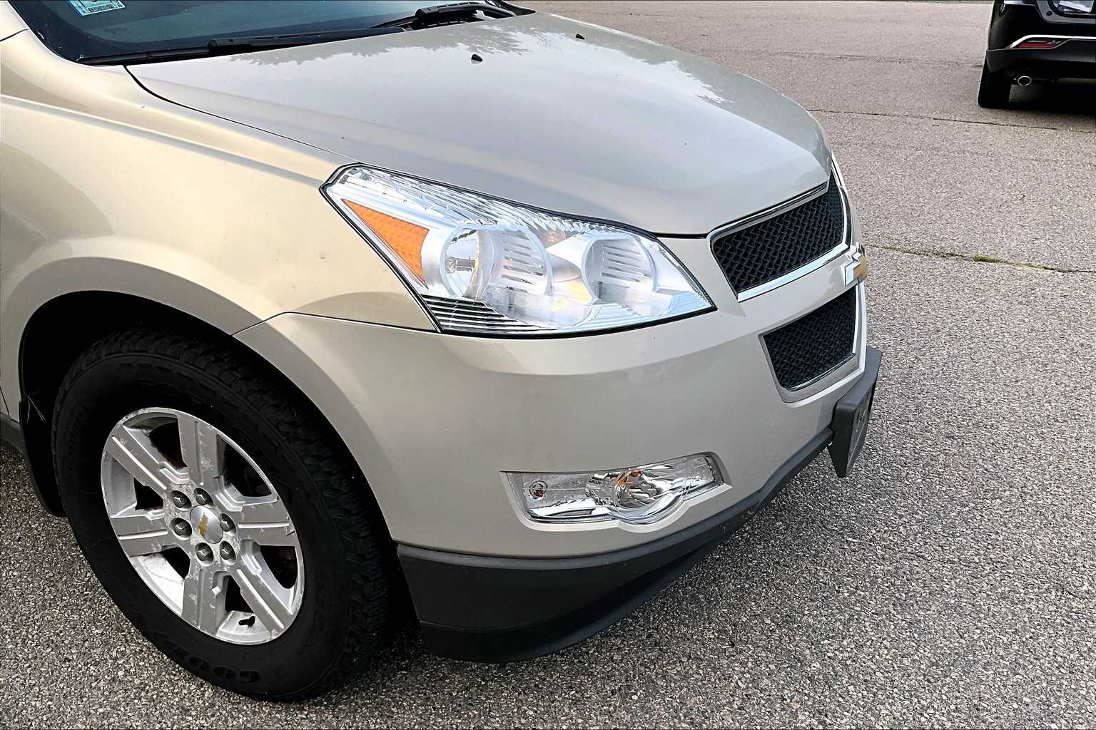 used 2011 Chevrolet Traverse car, priced at $9,977