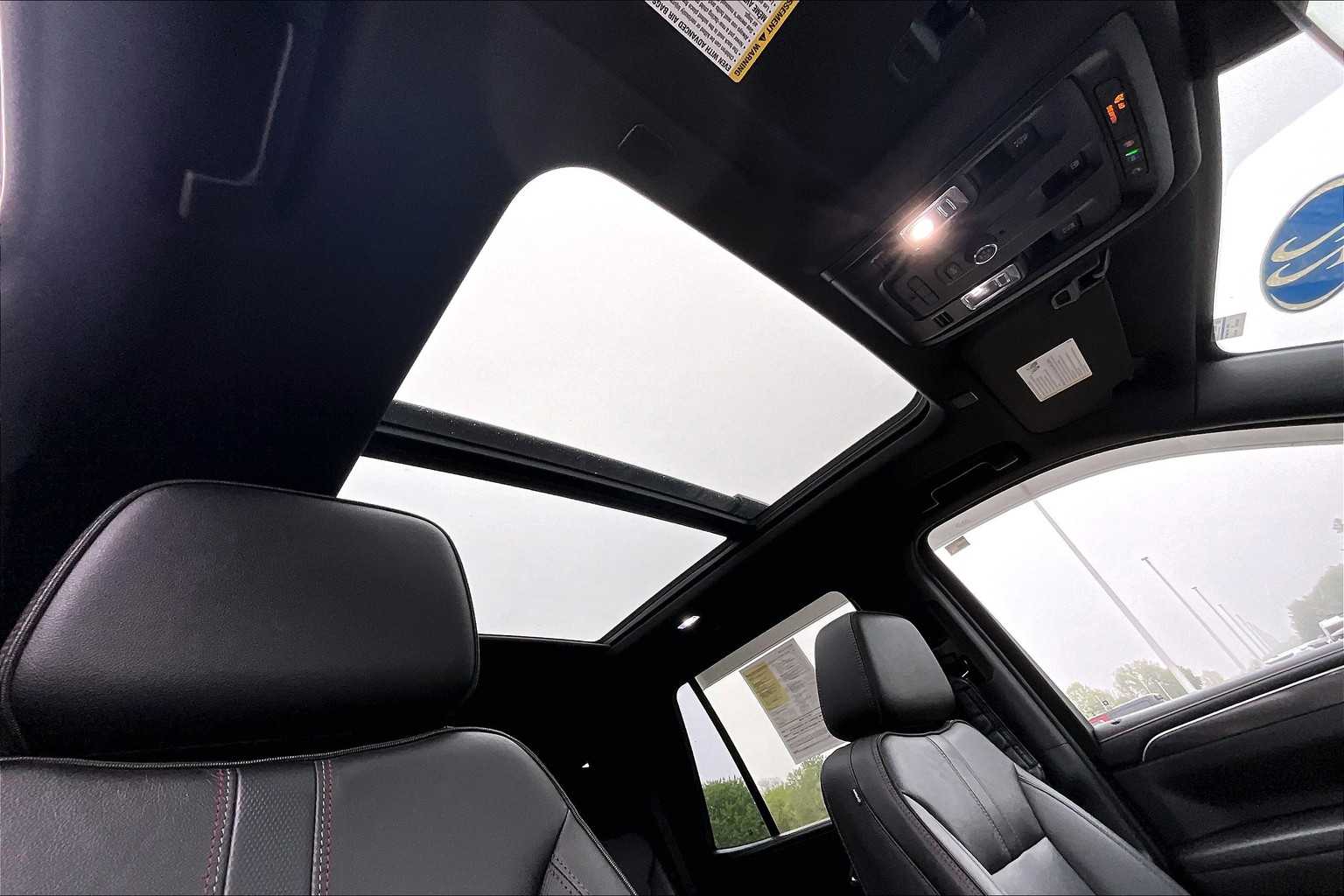 used 2022 Chevrolet Tahoe car, priced at $56,277