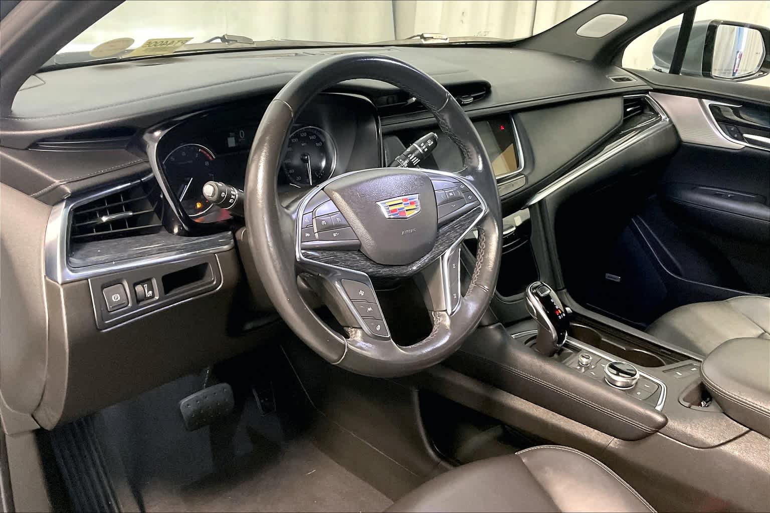 used 2021 Cadillac XT5 car, priced at $30,888