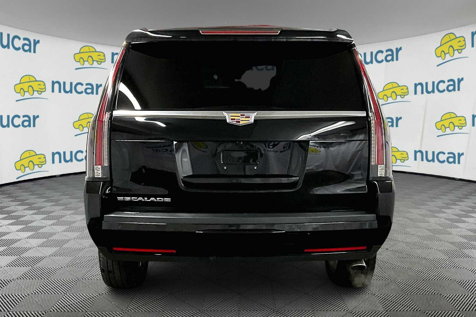 used 2018 Cadillac Escalade car, priced at $34,498