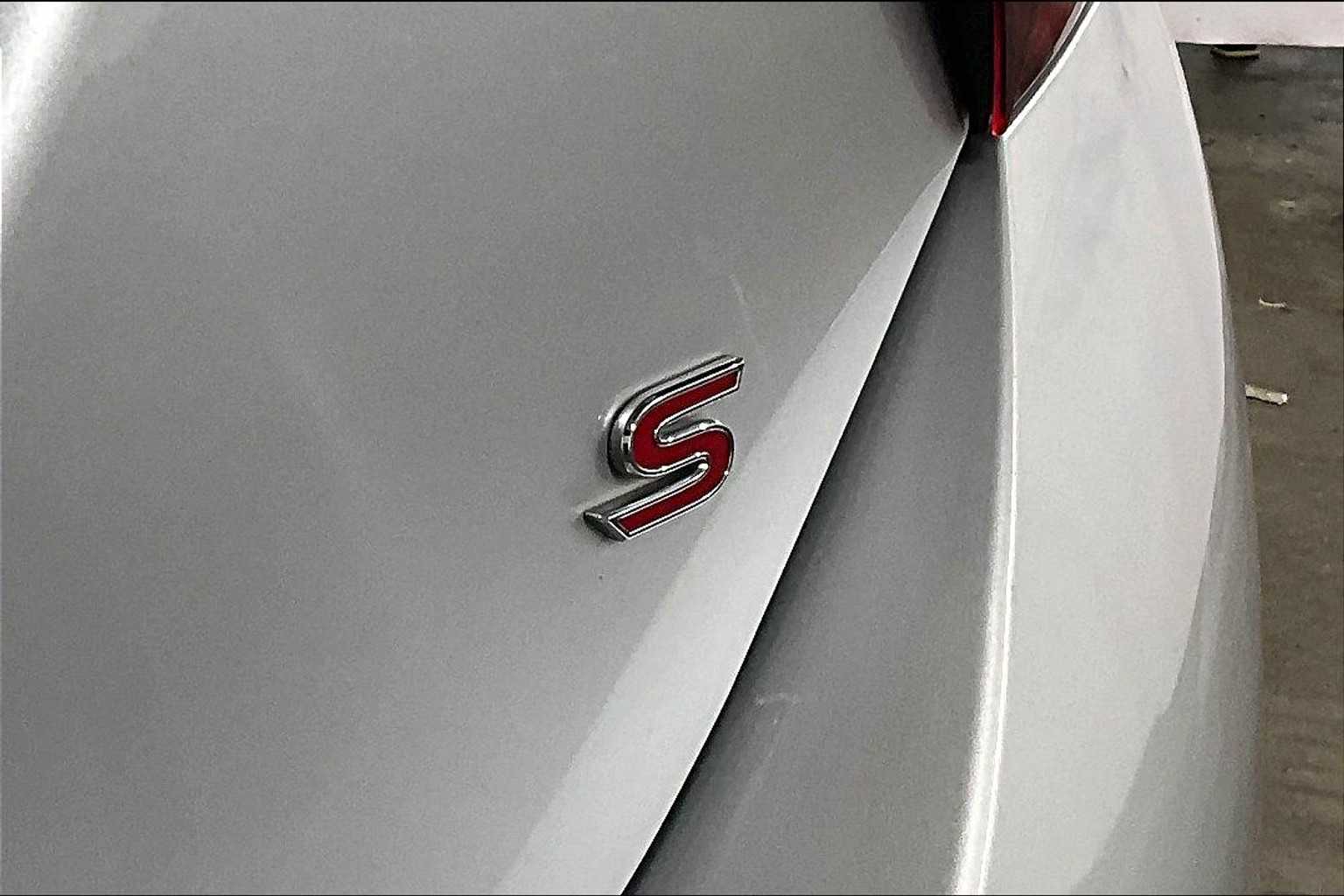 used 2016 Toyota Corolla car, priced at $14,333
