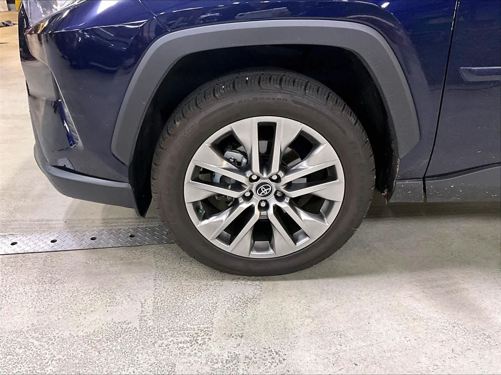 used 2020 Toyota RAV4 car, priced at $24,571