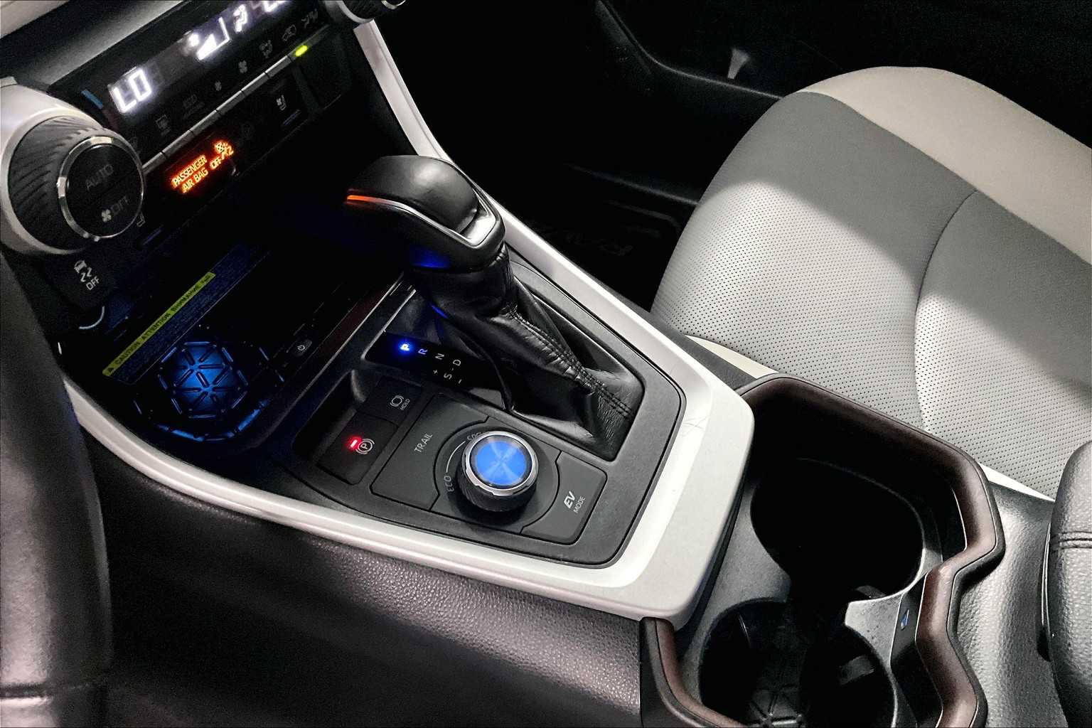 used 2019 Toyota RAV4 car, priced at $26,617