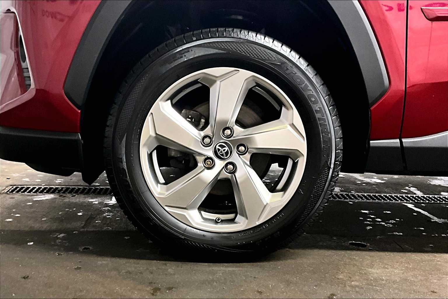 used 2019 Toyota RAV4 car, priced at $26,617