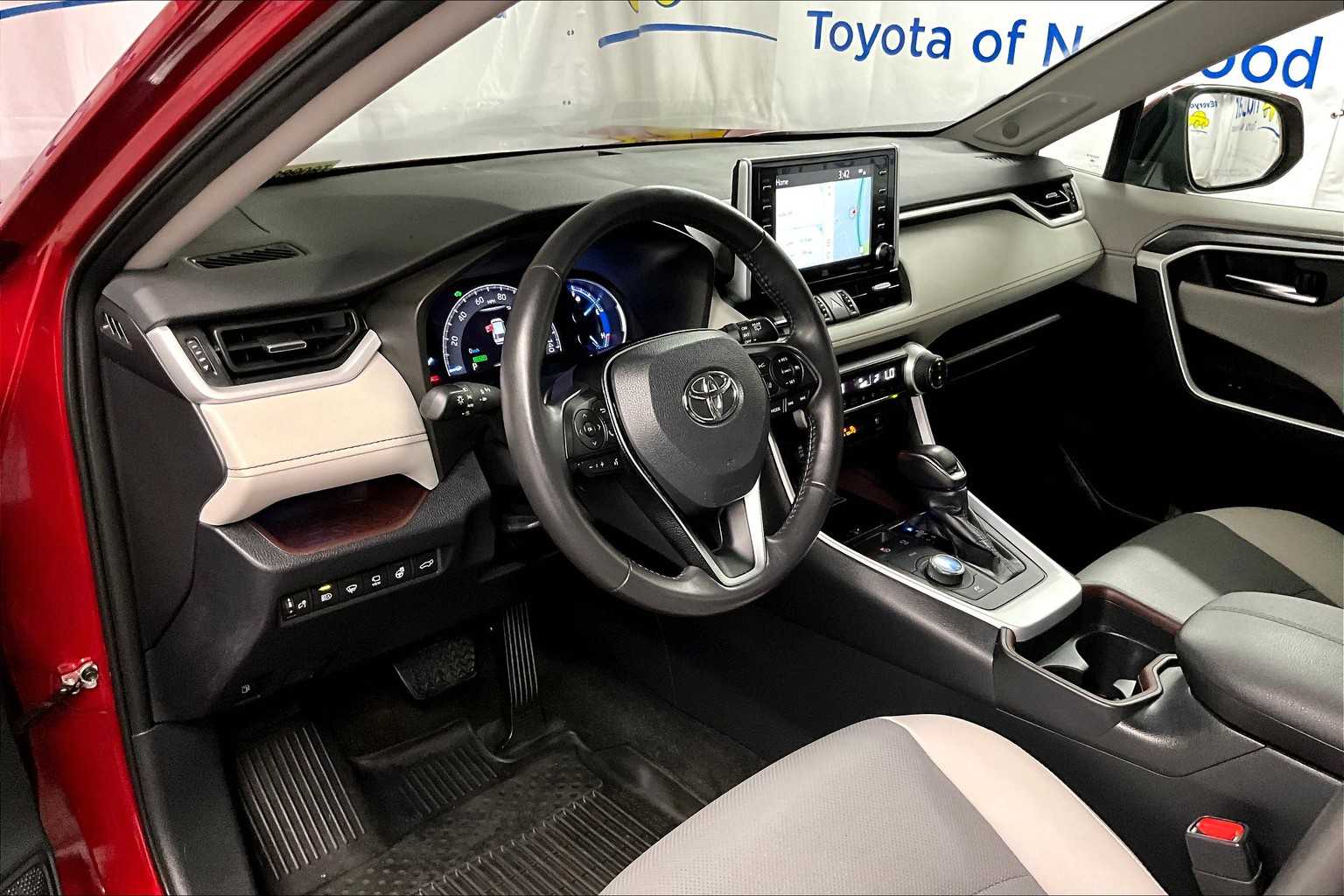 used 2019 Toyota RAV4 car, priced at $26,617