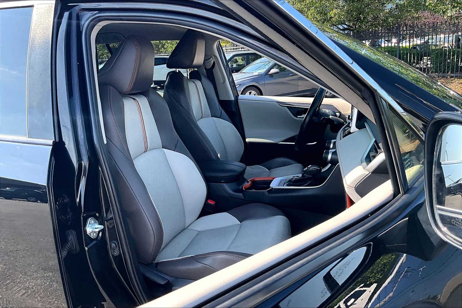 used 2019 Toyota RAV4 car, priced at $26,998