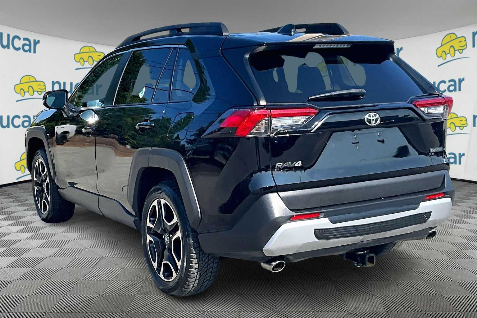 used 2019 Toyota RAV4 car, priced at $26,998