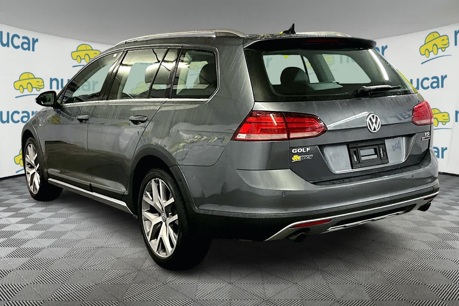 used 2018 Volkswagen Golf Alltrack car, priced at $17,491