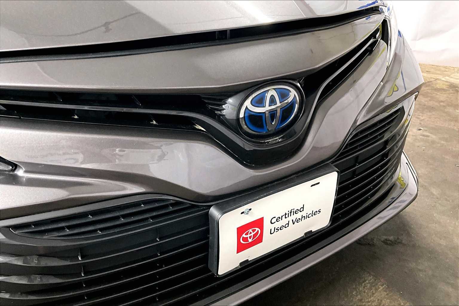 used 2018 Toyota Camry car, priced at $20,477