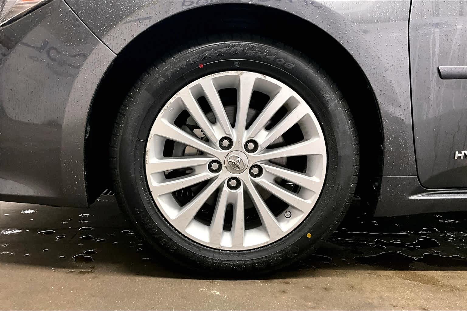 used 2014 Toyota Avalon Hybrid car, priced at $16,997