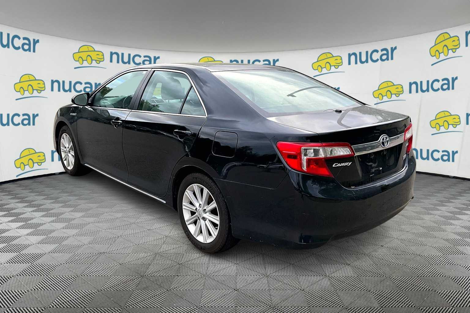used 2013 Toyota Camry Hybrid car, priced at $12,988