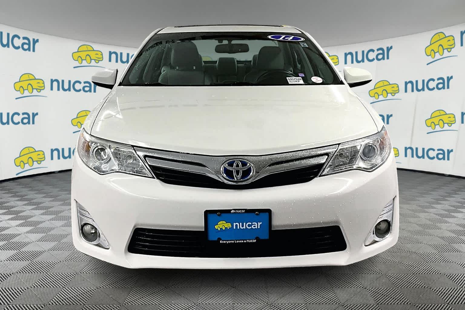 used 2014 Toyota Camry Hybrid car, priced at $15,988