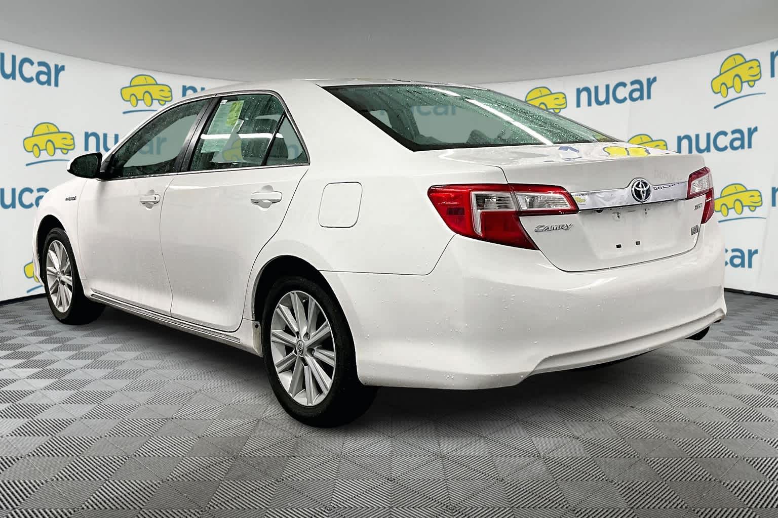 used 2014 Toyota Camry Hybrid car, priced at $15,988