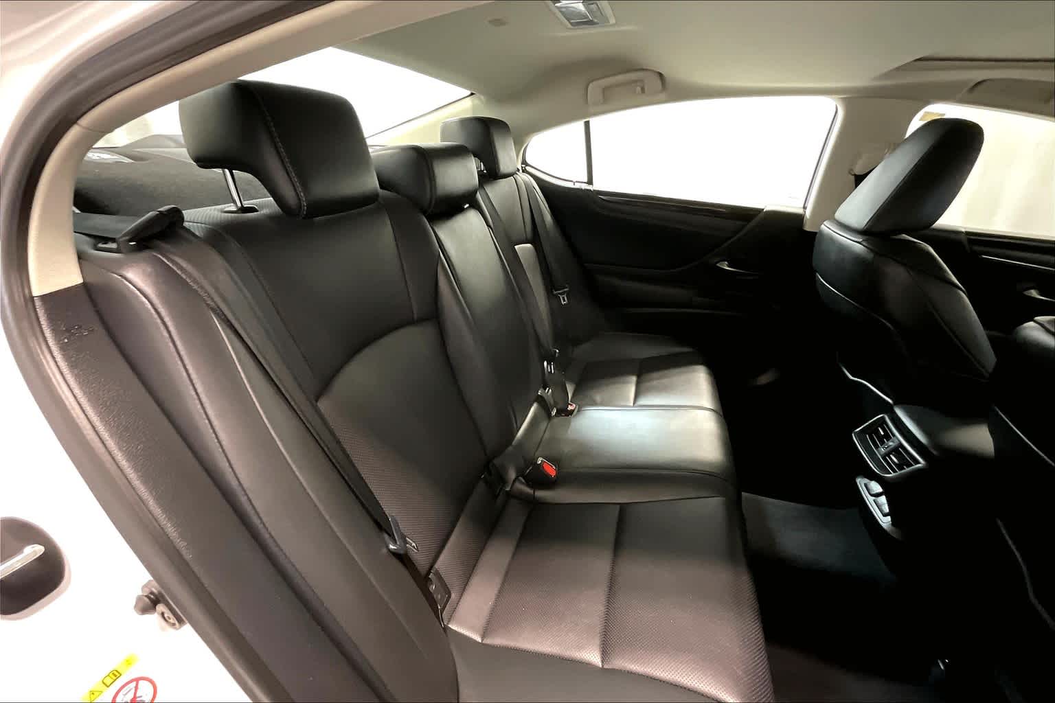 used 2019 Lexus ES car, priced at $30,277