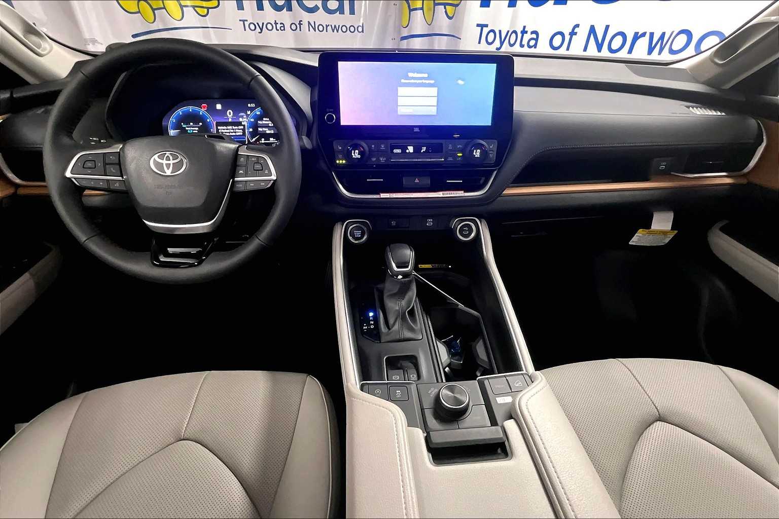 new 2025 Toyota Grand Highlander car, priced at $53,902